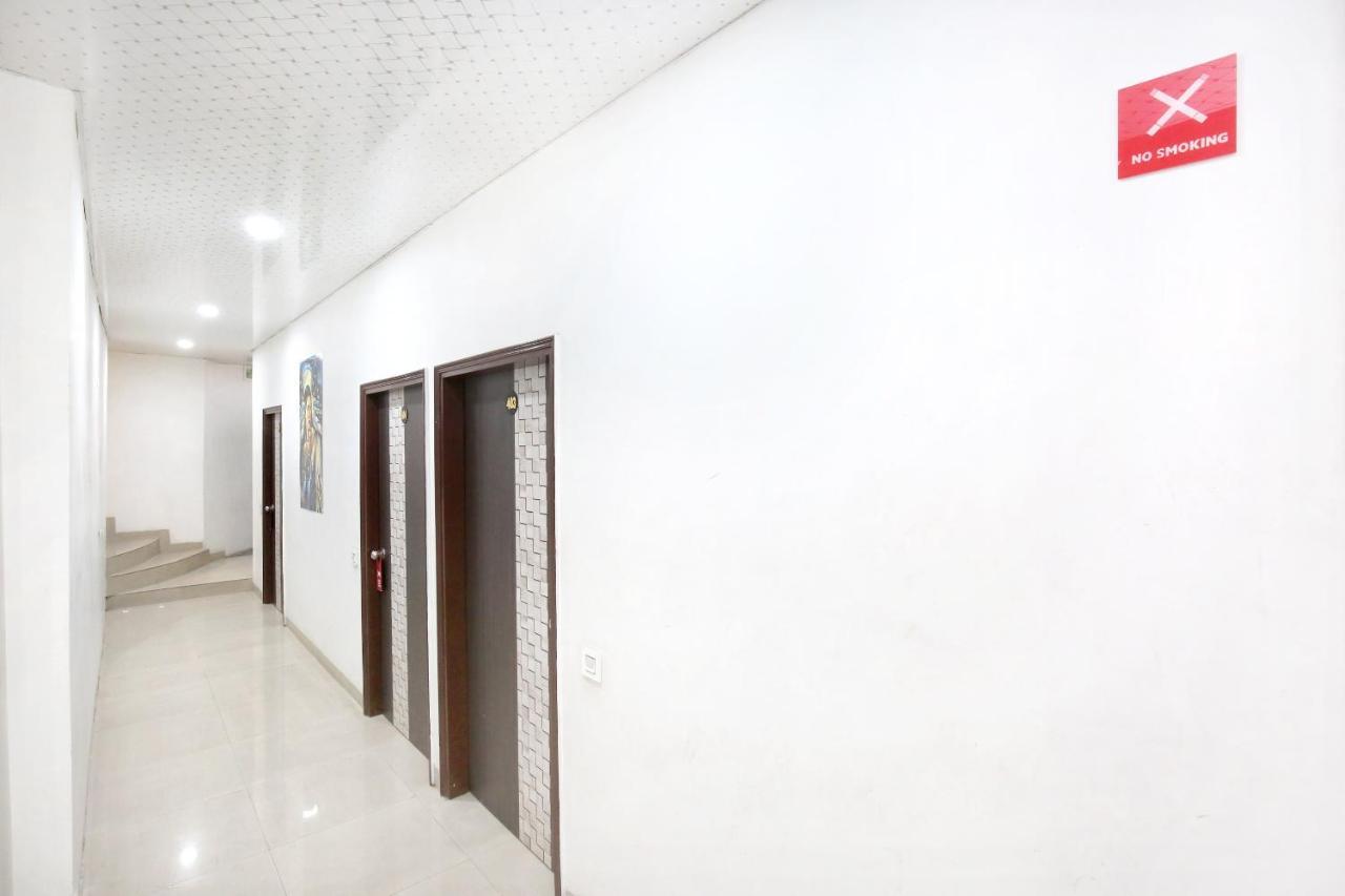 Oyo 8105 Royale Guest House Ludhiana Exterior foto